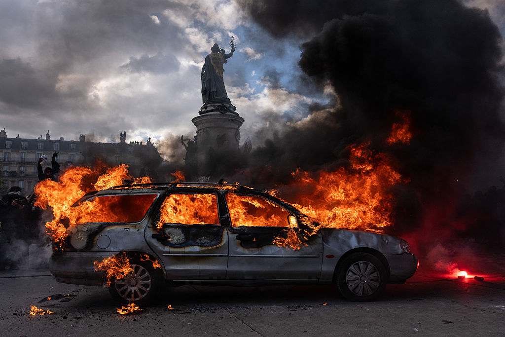 Will French political violence spread to British streets?